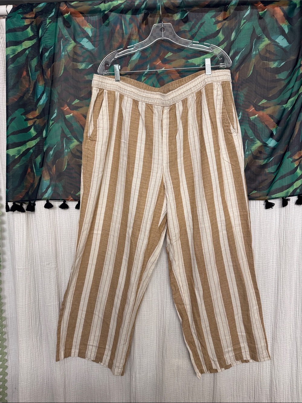 Old Navy Linen wide Striped - Beige & White